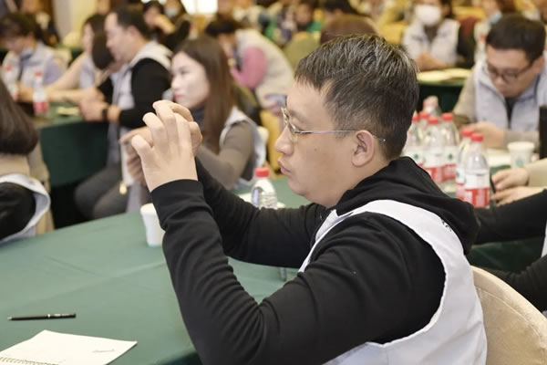 2020艾是墻布“逆勢(shì)上揚(yáng) 增長(zhǎng)密碼”賦能終端培訓(xùn)會(huì)